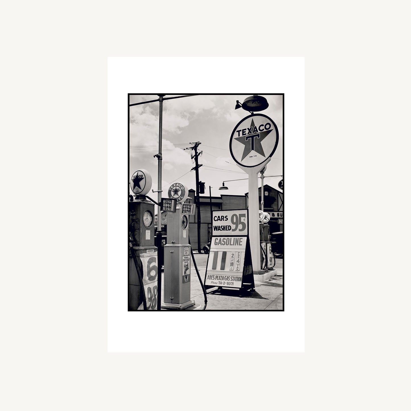 GAS STATION, TREMONT STREET, THE BRONX | Berenice Abbott