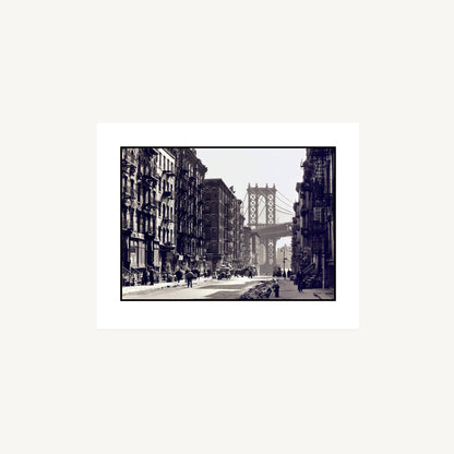 PIKE AND HENRY STREETS | Berenice Abbott