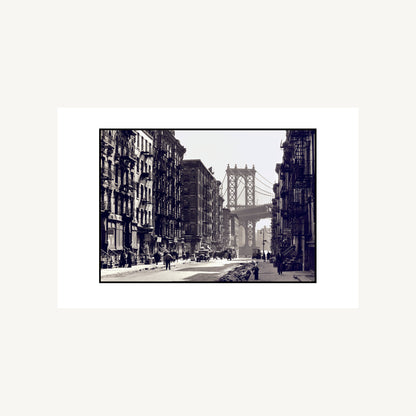 PIKE AND HENRY STREETS | Berenice Abbott